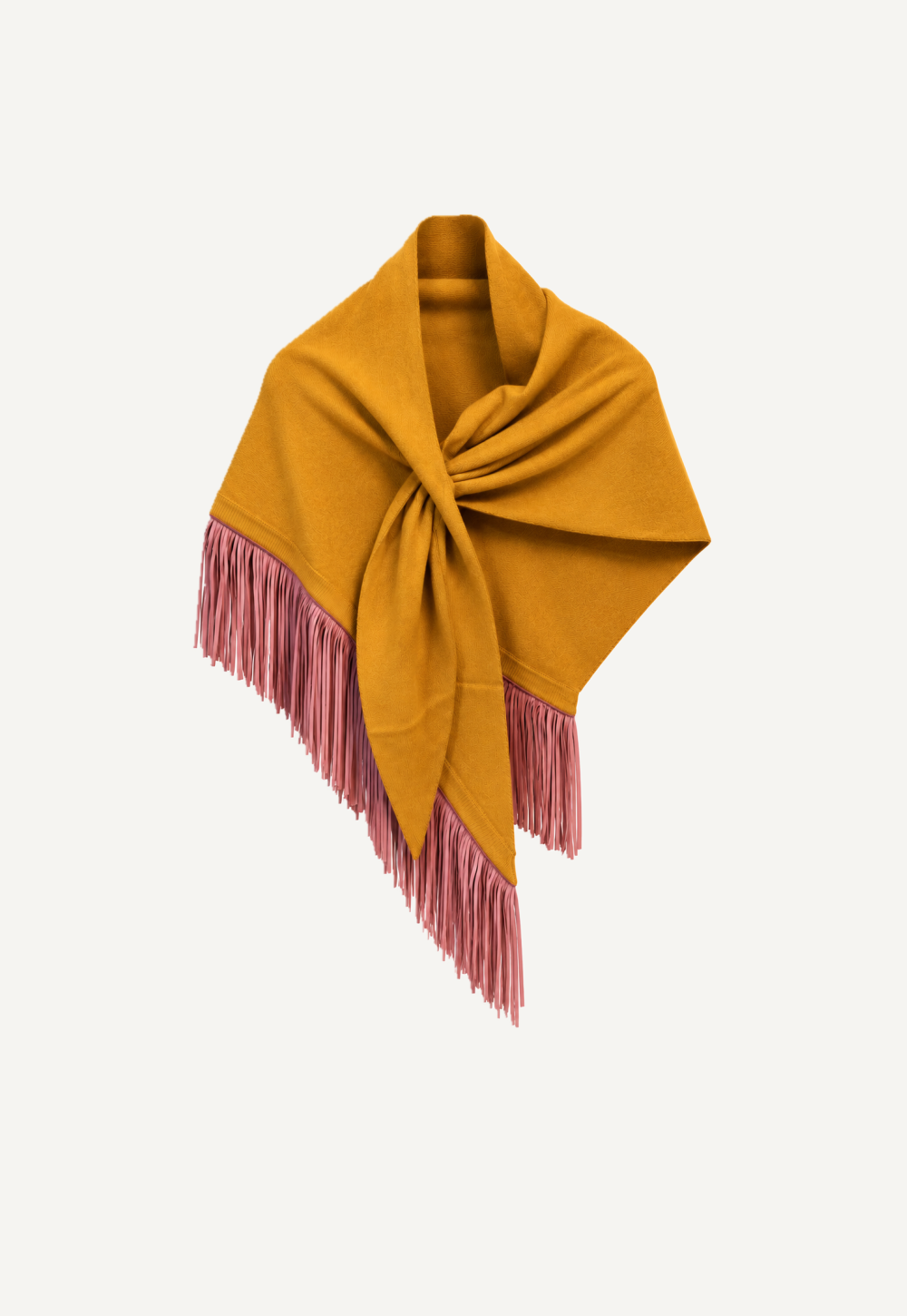 Antonia Zander Anina Triangolo Gold – golden yellow cashmere triangle shawl with contrasting pink leather fringes, front view.