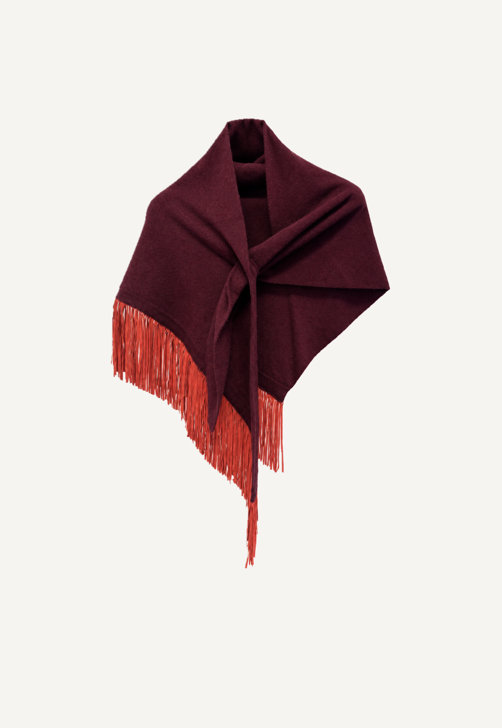 Antonia Zander Anina Triangolo Shiraz No. 58 – burgundy cashmere triangle shawl with coral-red suede-leather fringes, front view.