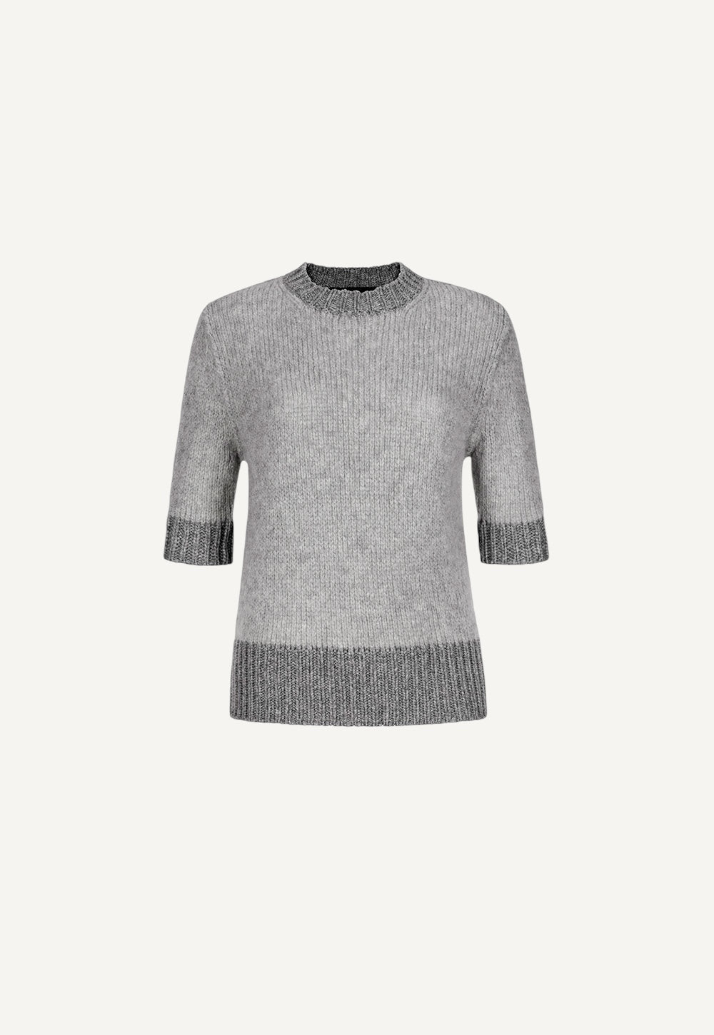 Antonia Zander Pellia Pullover in light grey cashmere.