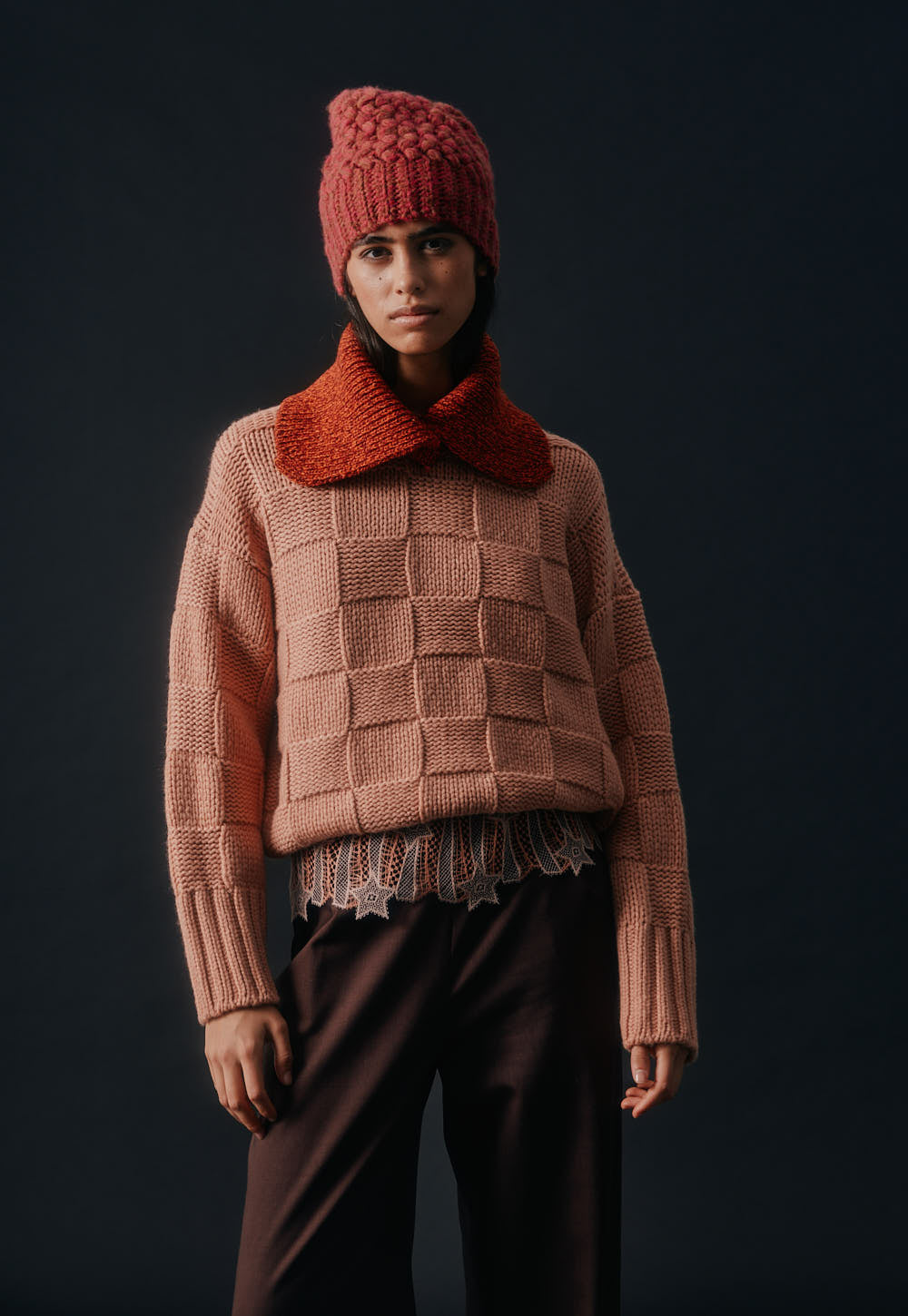 Prilla Sweater Terracotta in cashmere with textured checkerboard knit